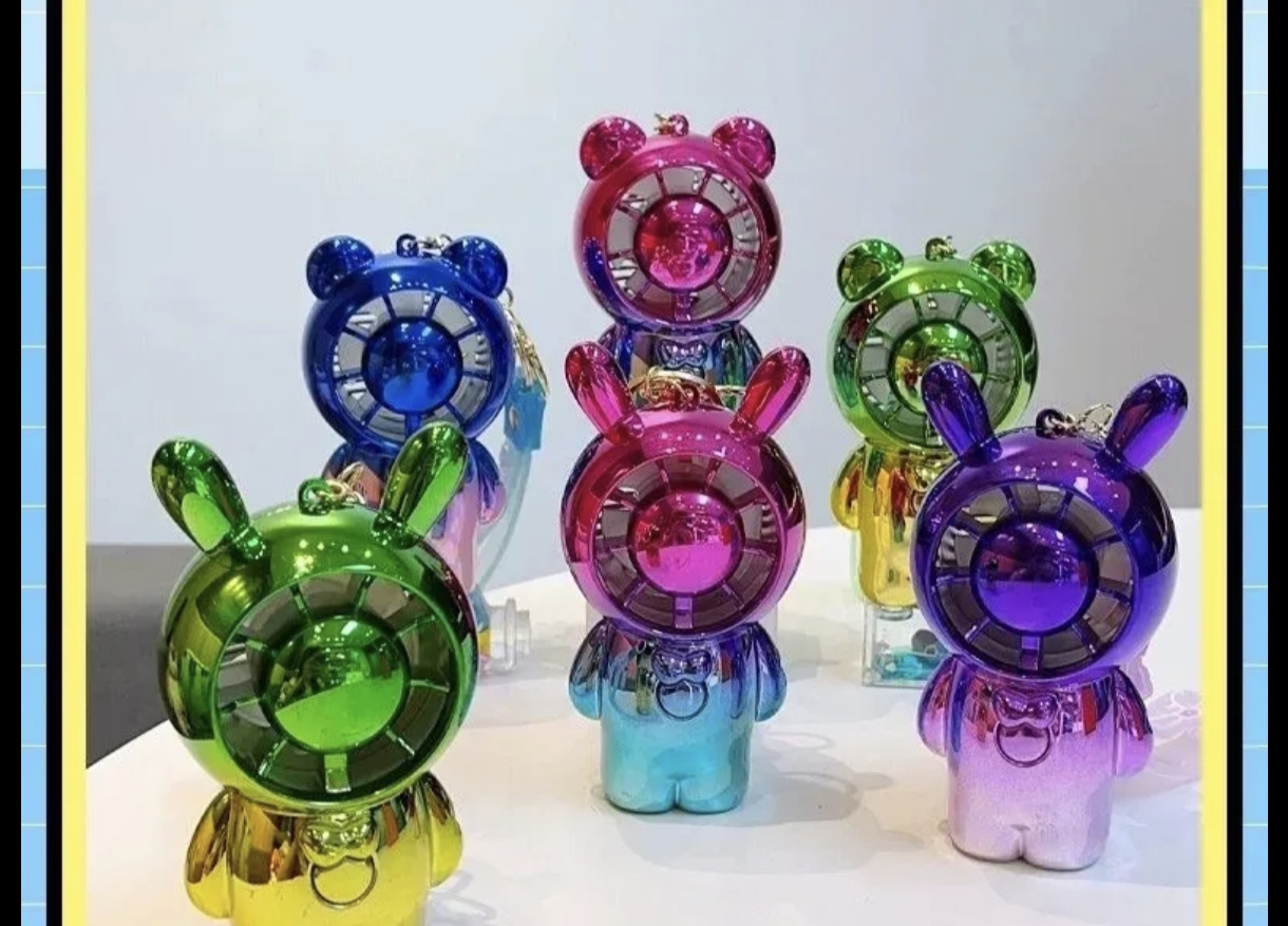 渐变小熊小风扇