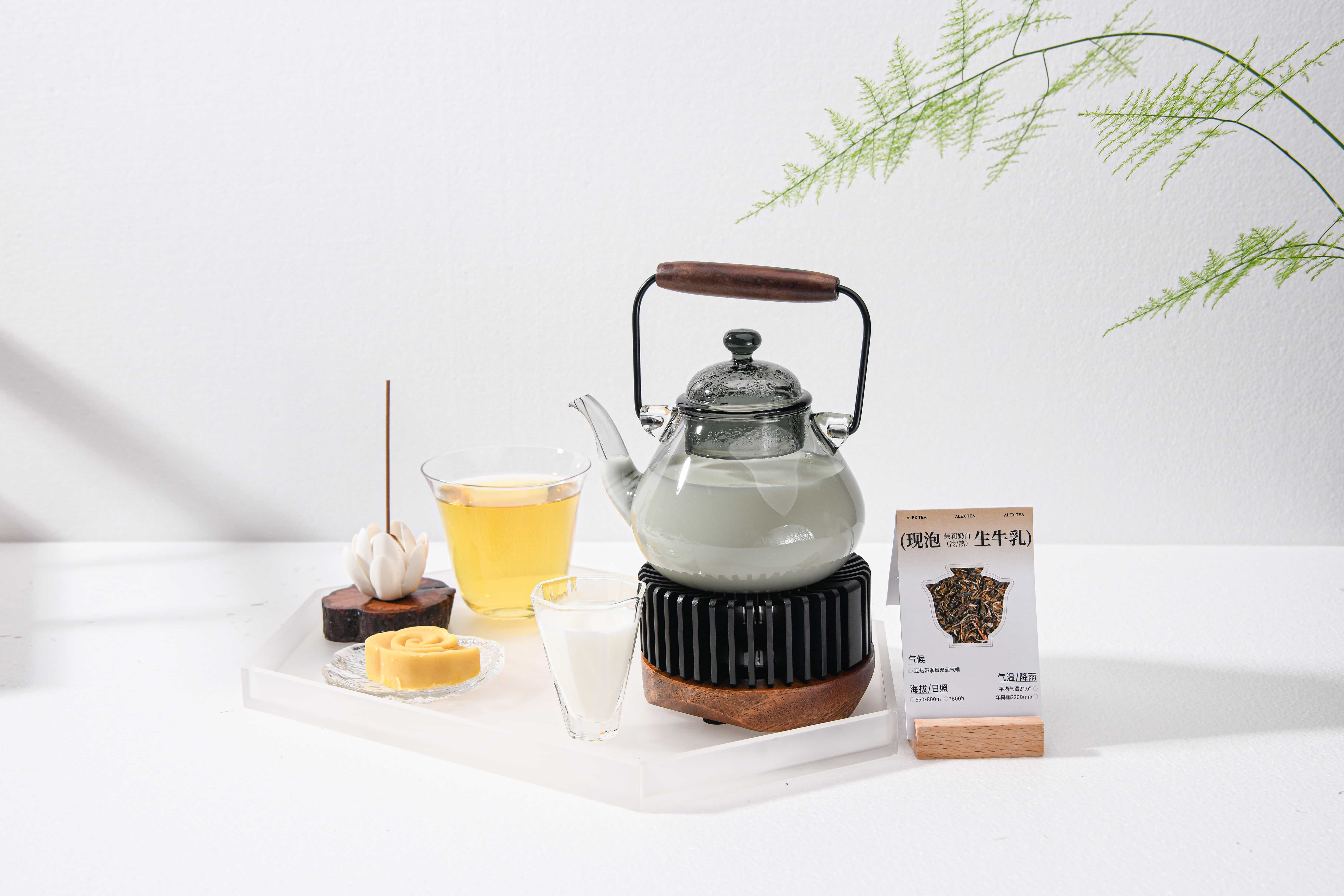 茉莉奶白（茉莉茶／牛奶）